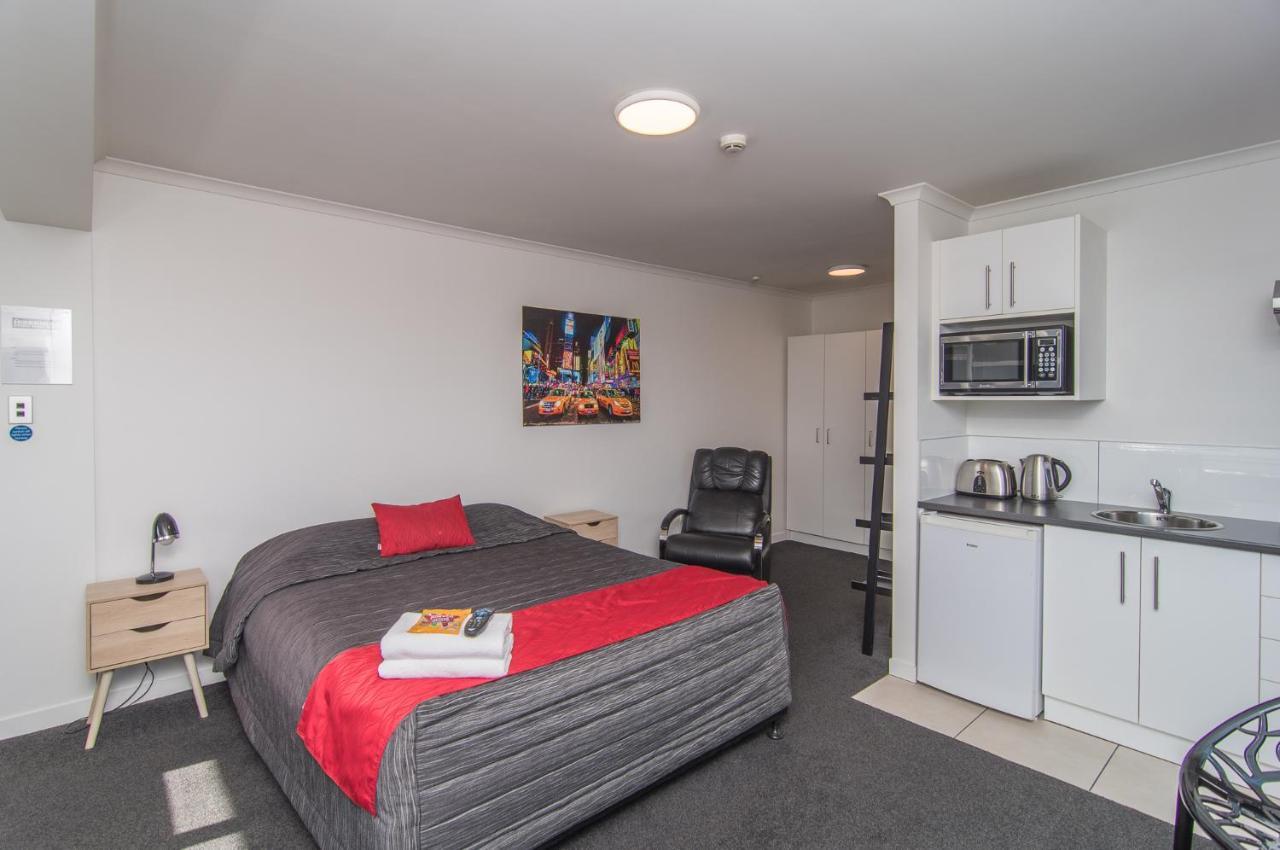 The Hibernian Studio Apartments - 4 Latter Street Timaru Εξωτερικό φωτογραφία